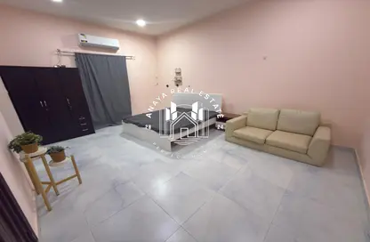 Villa - Studio - 1 Bathroom for rent in Legtaifiya Lagoon - West Bay - Doha