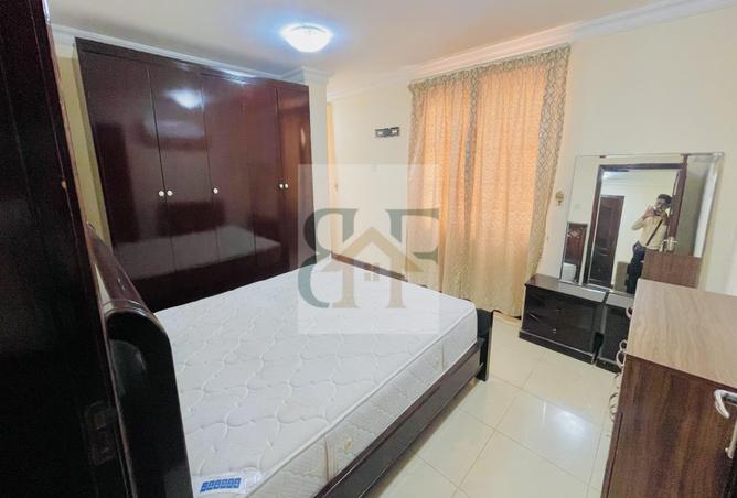 952737 - Property Image 3