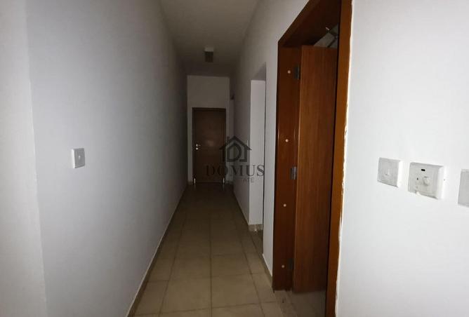 987512 - Property Main Image