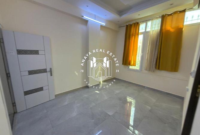 994732 - Property Image 2