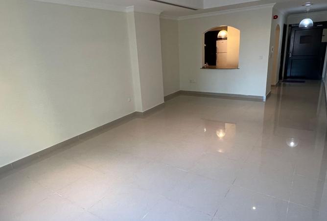 943712 - Property Image 3