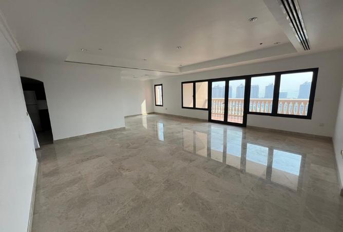 988965 - Property Image 2