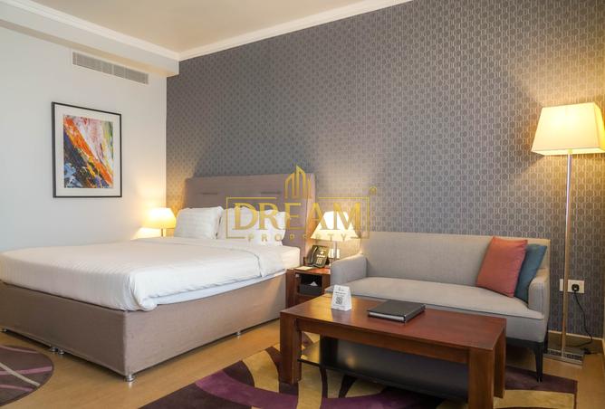 866068 - Property Main Image