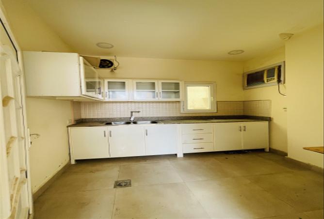 950842 - Property Main Image