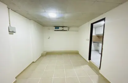 شقة - 1 حمام للايجار في سلاطة الجديدة - سلاطة - الدوحة