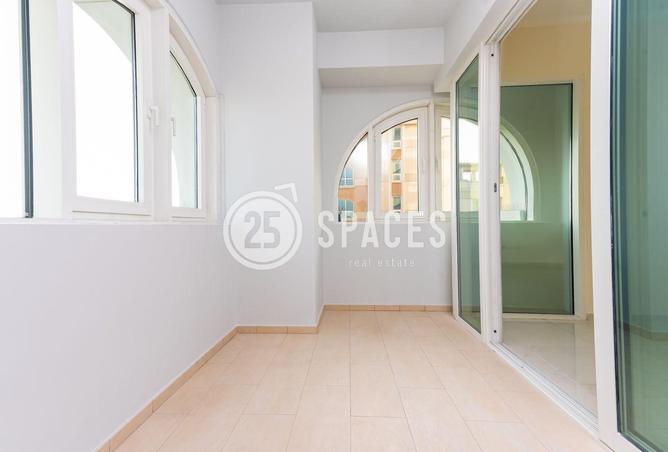 909930 - Property Image 3