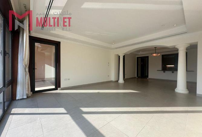 952902 - Property Image 2