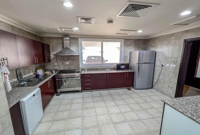 912938 - Property Image 2