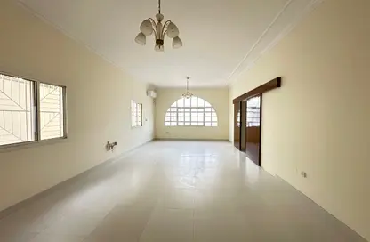 Villa - 4 Bedrooms - 3 Bathrooms for rent in Palm Village residence - New Salata - Salata - Doha