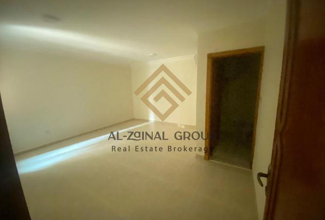 988973 - Property Image 3