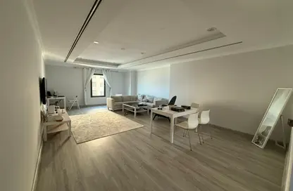 Apartment - 1 Bedroom - 1 Bathroom for rent in West Porto Drive - Porto Arabia - The Pearl Island - Doha