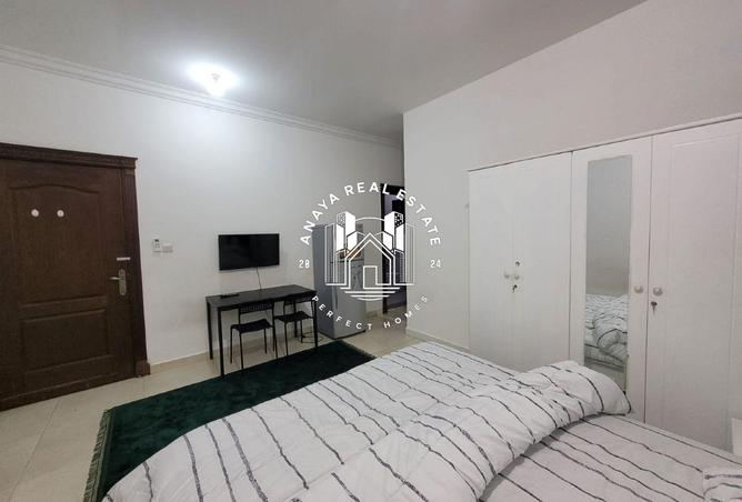 984591 - Property Image 2