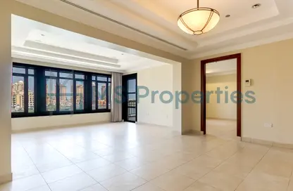 Townhouse - 1 Bedroom - 2 Bathrooms for rent in West Porto Drive - Porto Arabia - The Pearl Island - Doha