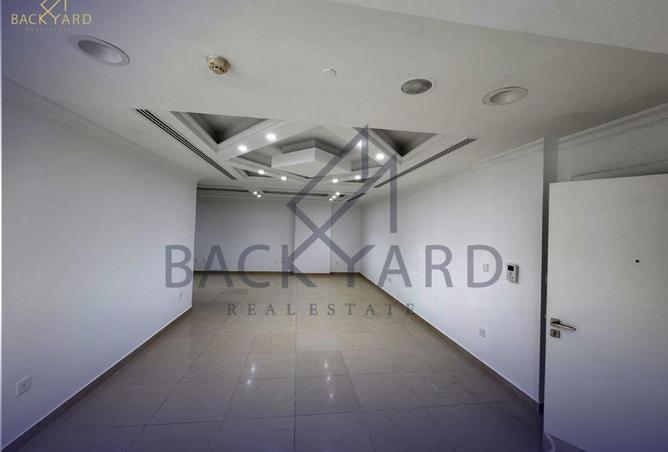 952840 - Property Image 3