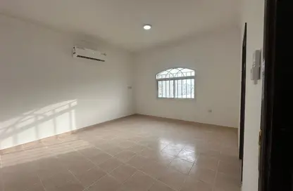 شقة - 1 حمام للايجار في قرية النخيل السكنية - سلاطة الجديدة - سلاطة - الدوحة