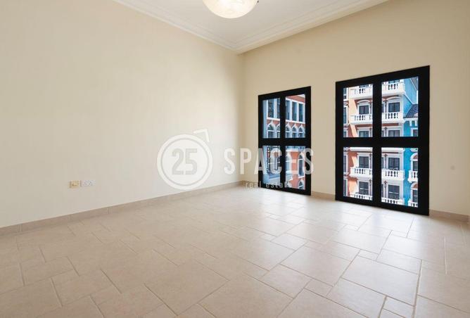 896804 - Property Image 3