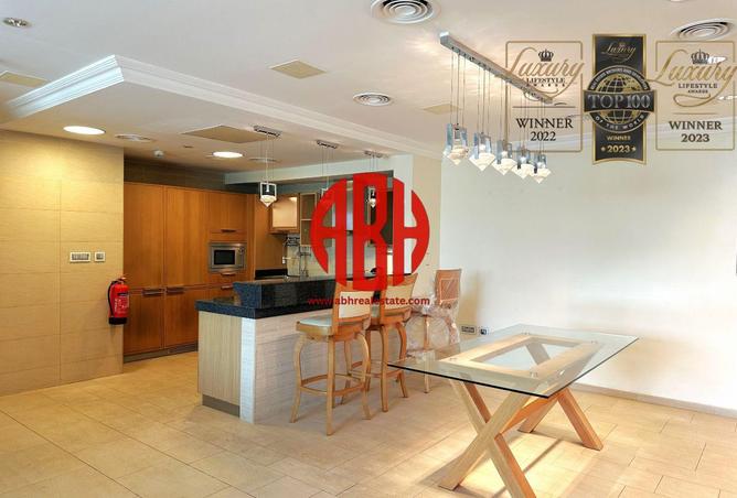 916199 - Property Image 2