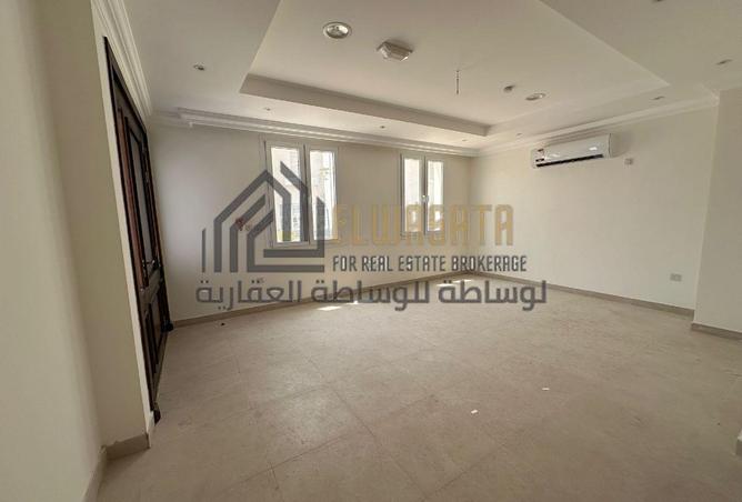 930925 - Property Image 3