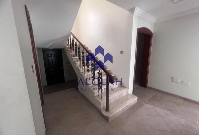 945353 - Property Image 2