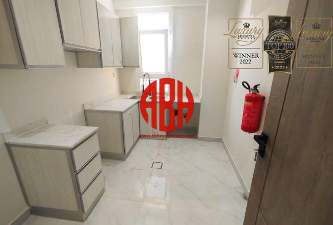 1005329 - Property Image 3