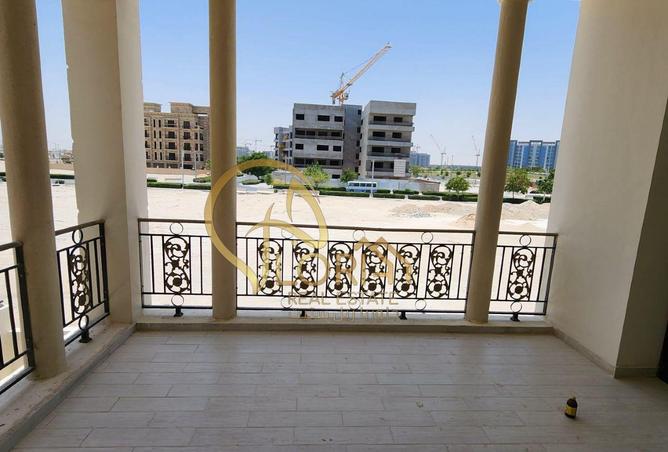 946998 - Property Image 2