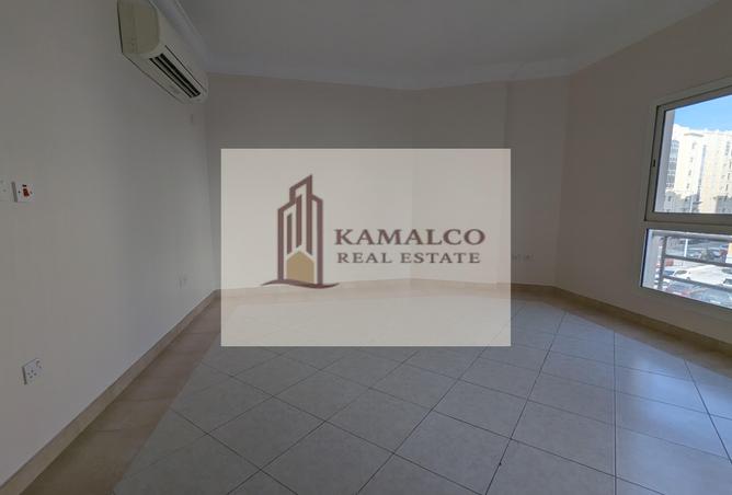 995746 - Property Image 2