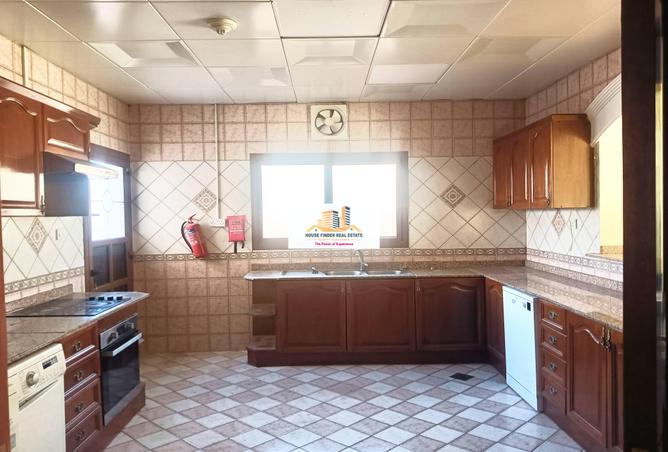 960781 - Property Image 3