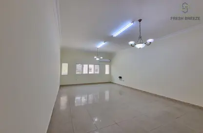 Apartment - 2 Bedrooms - 2 Bathrooms for rent in Al Muntazah Street - Al Muntazah - Doha