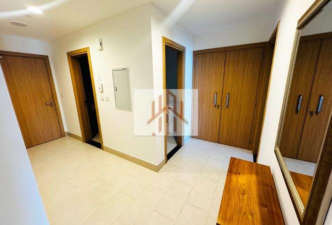 949343 - Property Image 3