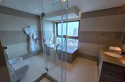 شقة - 2 غرف نوم - 3 حمامات للايجار في ابراج باي - منطقة الأبراج - جزيرة اللؤلؤة - الدوحة