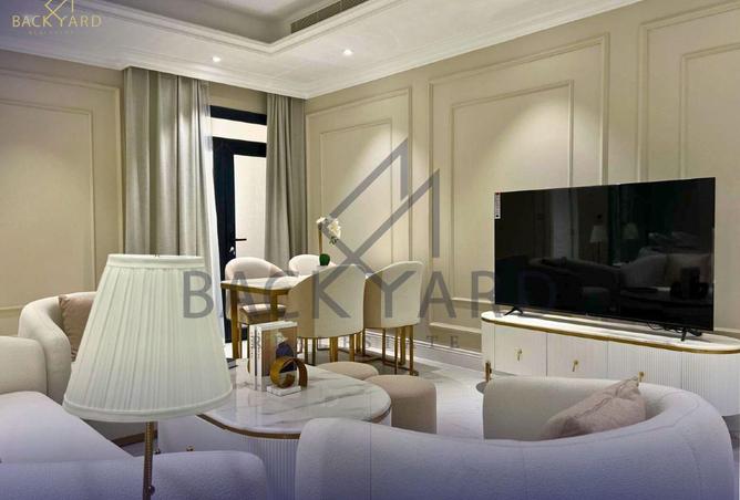912698 - Property Image 2