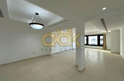 Apartment - 1 Bedroom - 2 Bathrooms for rent in East Porto Drive - Porto Arabia - The Pearl Island - Doha Apartment - 1 Bedroom - 2 Bathrooms for rent in East Porto Drive - Porto Arabia - The Pearl Island - Doha