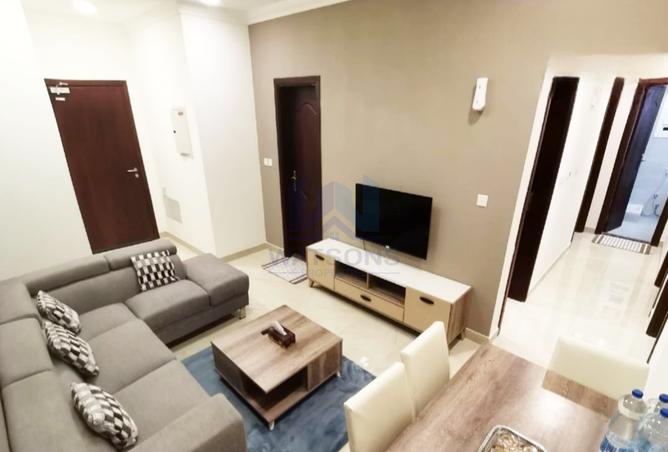 932567 - Property Image 2