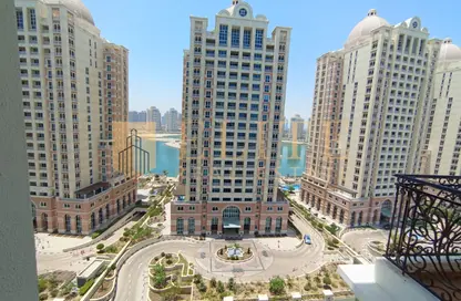 Apartment - 3 Bedrooms - 4 Bathrooms for rent in Floresta Gardens - Floresta Gardens - The Pearl Island - Doha