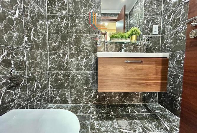 999595 - Property Image 2