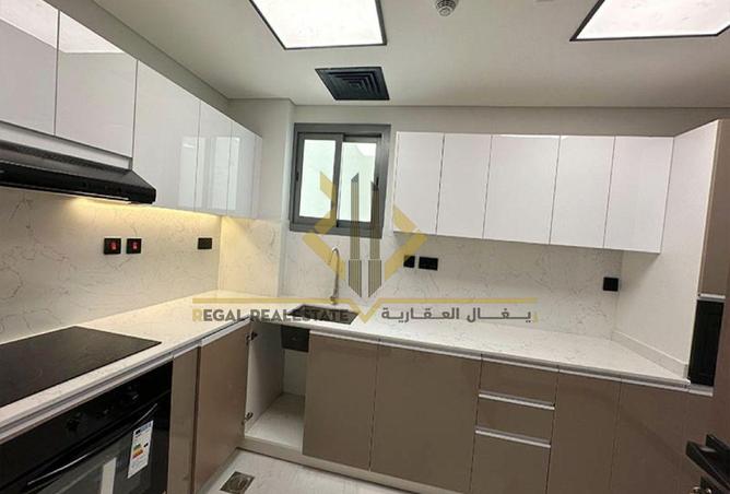 930369 - Property Image 3