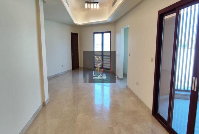 931742 - Property Image 3