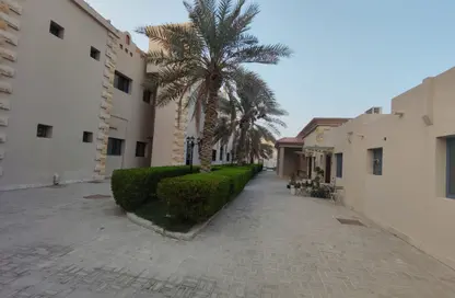 Apartment - 1 Bedroom - 1 Bathroom for rent in Mamoura 18 - Al Maamoura - Doha