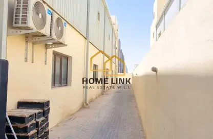 Shop - Studio - 2 Bathrooms for rent in Birkat Al Awamer - Al Wakra