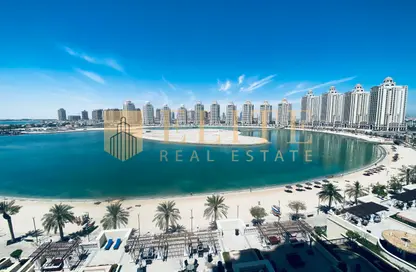 شقة - 2 غرف نوم - 4 حمامات للايجار في فيفا غرب - فيفا بحرية - جزيرة اللؤلؤة - الدوحة