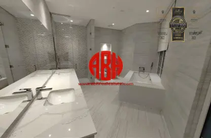 شقة - 2 غرف نوم - 3 حمامات للايجار في حدائق فلورستا - حدائق فلورستا - جزيرة اللؤلؤة - الدوحة