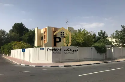 Villa - 7 Bedrooms - 5 Bathrooms for sale in Al Dafna - Al Dafna - Doha
