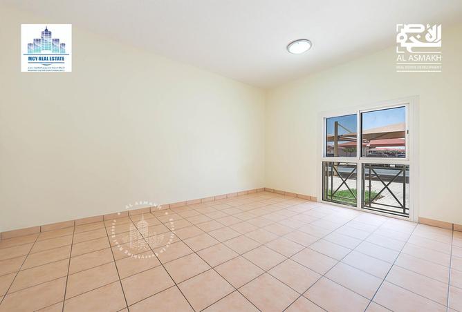 963899 - Property Image 3