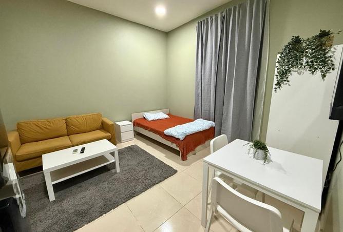 967733 - Property Main Image