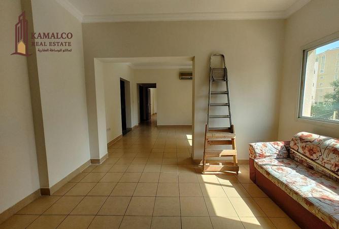 963853 - Property Image 3