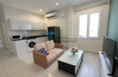 Apartment - 1 Bedroom - 1 Bathroom for rent in Madinat Khalifa Building 58 - Madinat Khalifa South - Madinat Khalifa - Doha