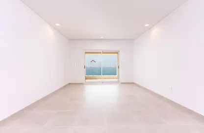 Apartment - Studio - 1 Bathroom for rent in Viva East - Viva Bahriyah - The Pearl Island - Doha