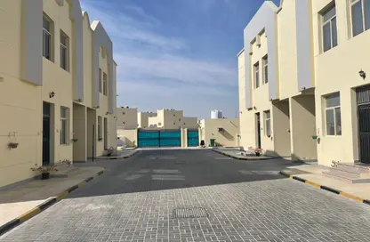 مجمع سكني - 5 غرف نوم - 5 حمامات للايجار في منطقة الداون تاون - وسط المدينة - الخور