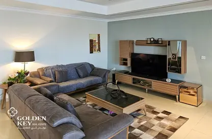 Apartment - 2 Bedrooms - 3 Bathrooms for rent in East Porto Drive - Porto Arabia - The Pearl Island - Doha