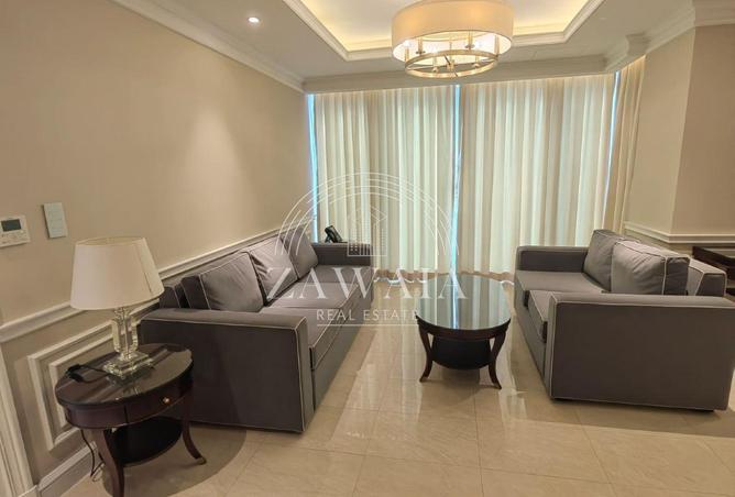 952658 - Property Image 2